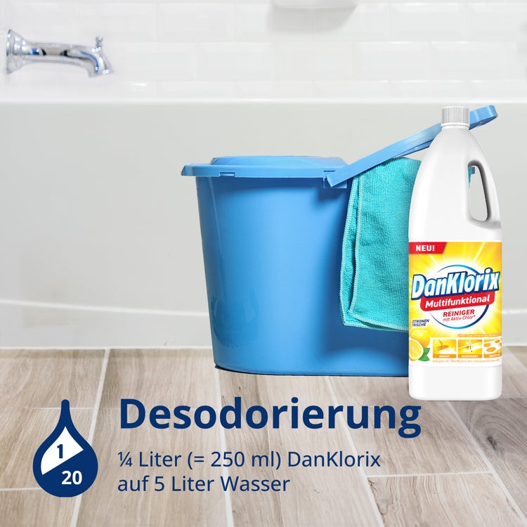 Anwendung Desodorierung: ¼ Liter (250 ml) DanKlorix Zitronen-Frische auf 5 Liter Wasser – Eimer mit Tuch im Bad